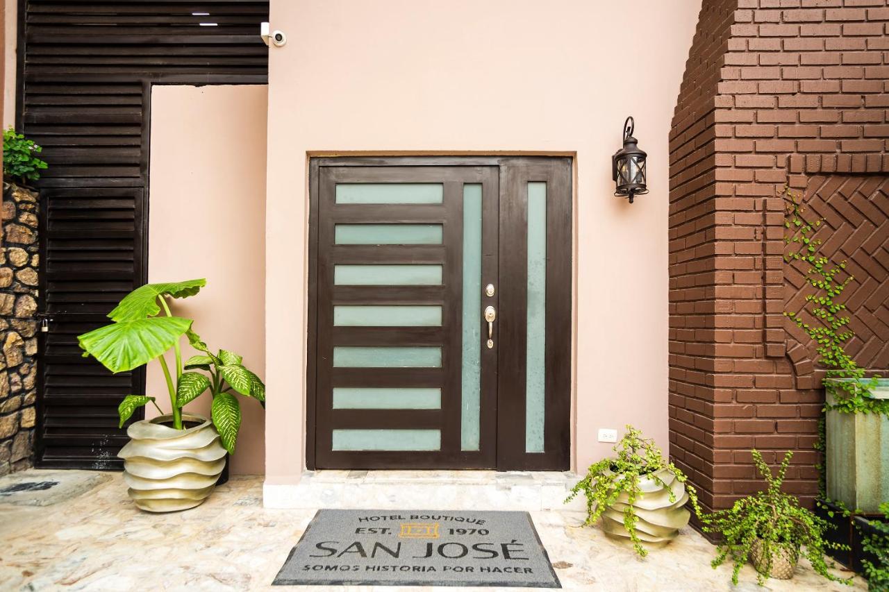 San Jose Suites Boutique Linares Eksteriør bilde